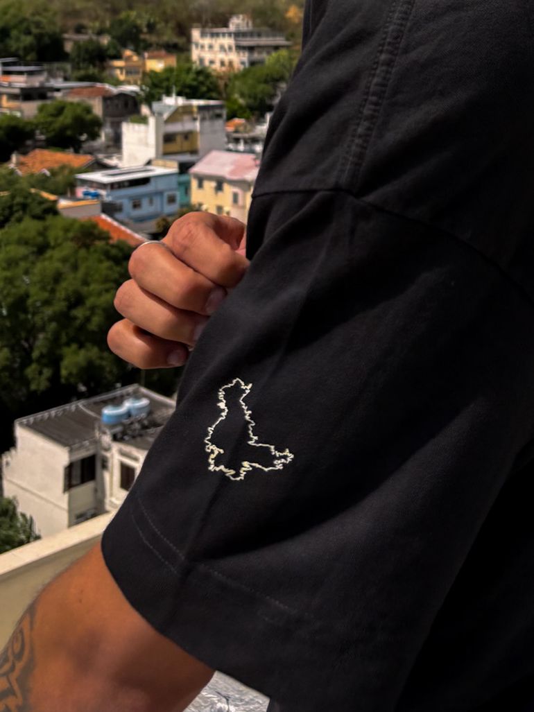Camiseta Oversized - "Clima De Montanha"