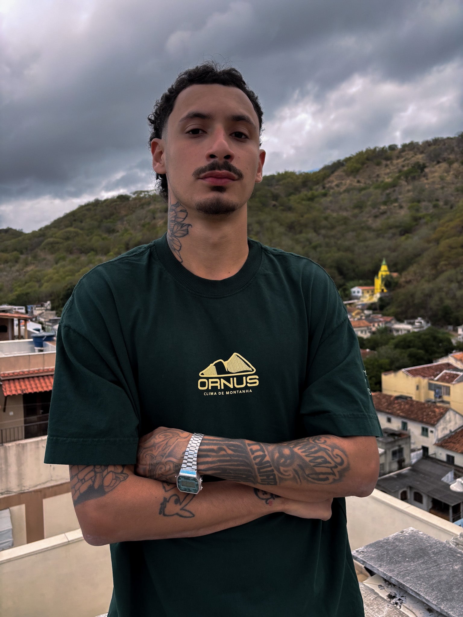 Camiseta Oversized - "Clima De Montanha"