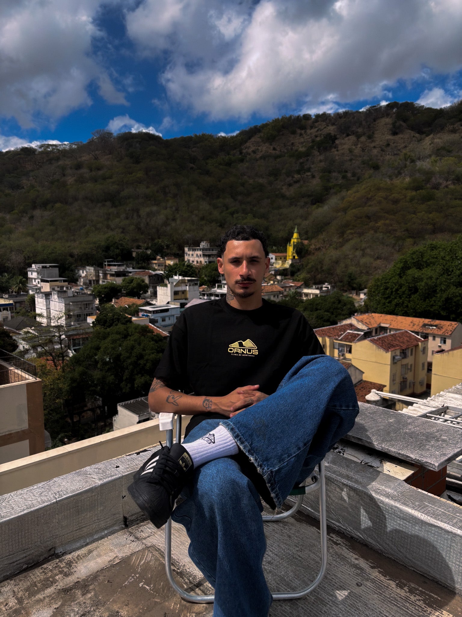 Camiseta Oversized - "Clima De Montanha"
